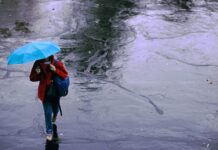 GUARD YOUR EYES FROM NASTY INFECTIONS DURING SUMMER AND MONSOON Rain