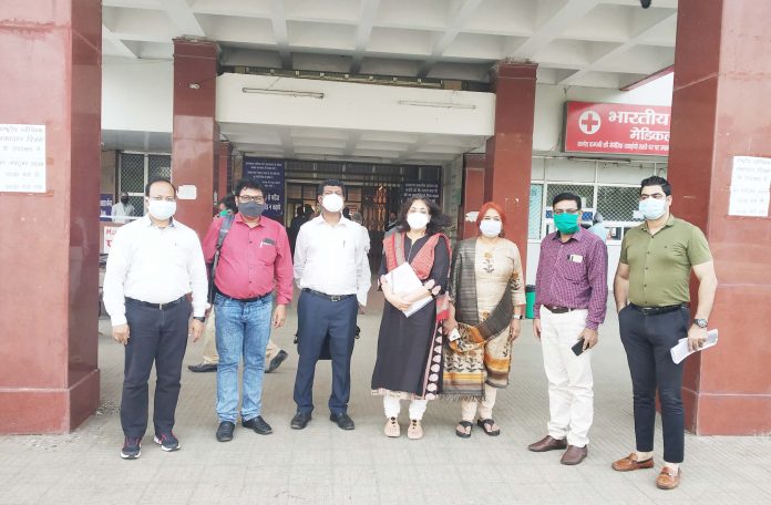 Central-team-in-Ambedkar-Hospital-2