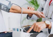 कोरोना संक्रमण का हाई ब्लड प्रेशर के मरीजों को ज्यादा खतरा, जानें कैसे करें बचाव