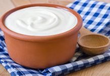 दही का सेवन इन गंभीर समस्याओं से बचाने में मददगार, फायदे जानकर हो जाएंगे हैरान