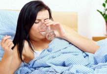 जानें हमें क्यों सुबह खाली पेट पीना चाहिए पानी, और इससें क्या मिलते हैं फायदे