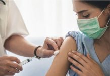 जानें कि वैक्सीन लगने से पहले और बाद में किस प्रकार से भोजन का करना चाहिए सेवन